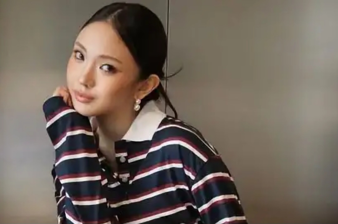 Selebgram Julia Prastini atau Jule.