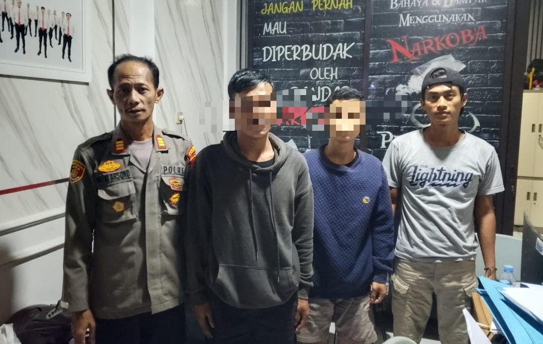 Dua pelaku pengeroyokan sopir Grab di Kecamatan Wanaraja, Kabupaten Garut, ditangkap polisi.