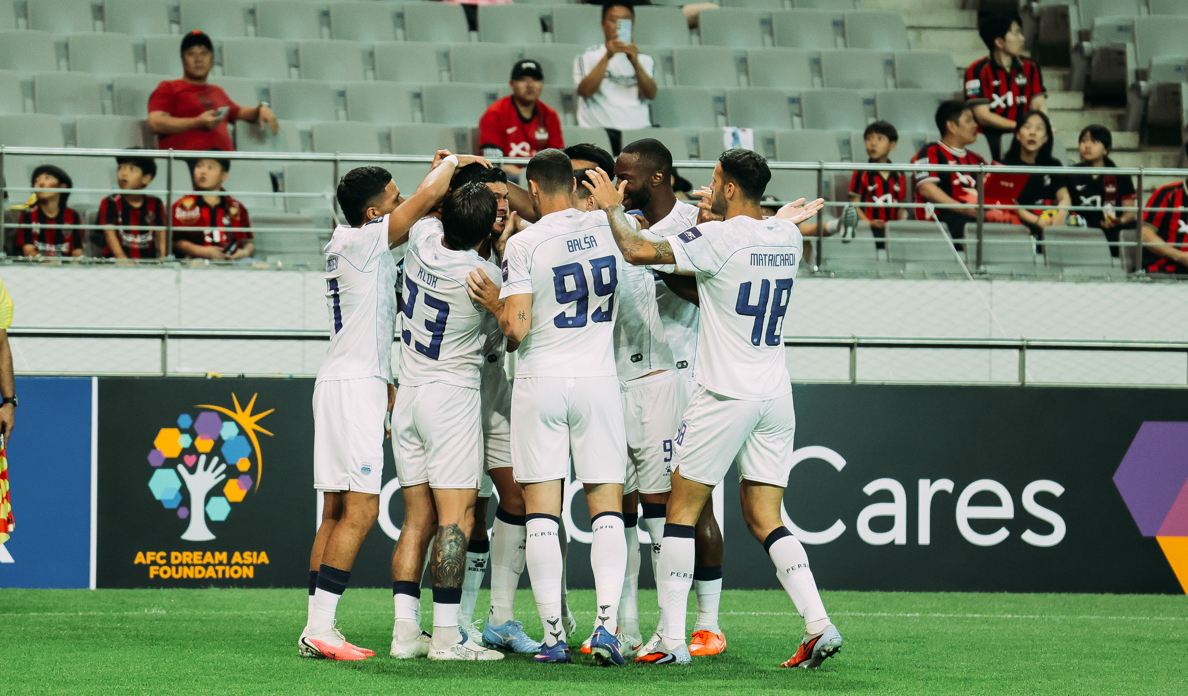 Persib Bandung mencetak kejutan besar pada laga pembuka Grup E AFC Champions League Two (ACL Two) 2026/2027.